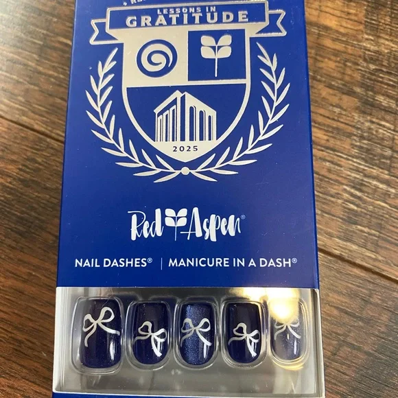 Red Aspen Nail Dashes Shop - Picture 14 of 16